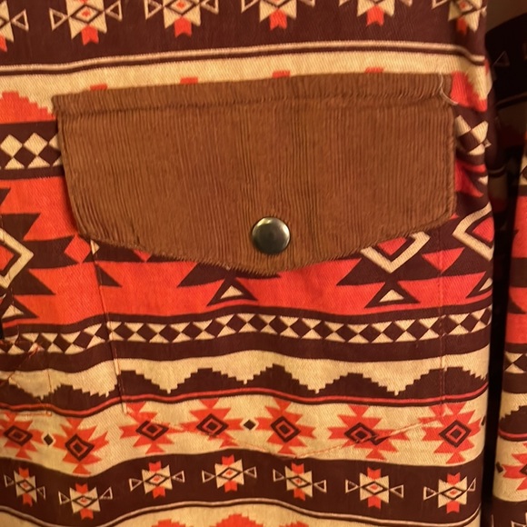 Long sleeve collared half zip up - Picture 4 of 5